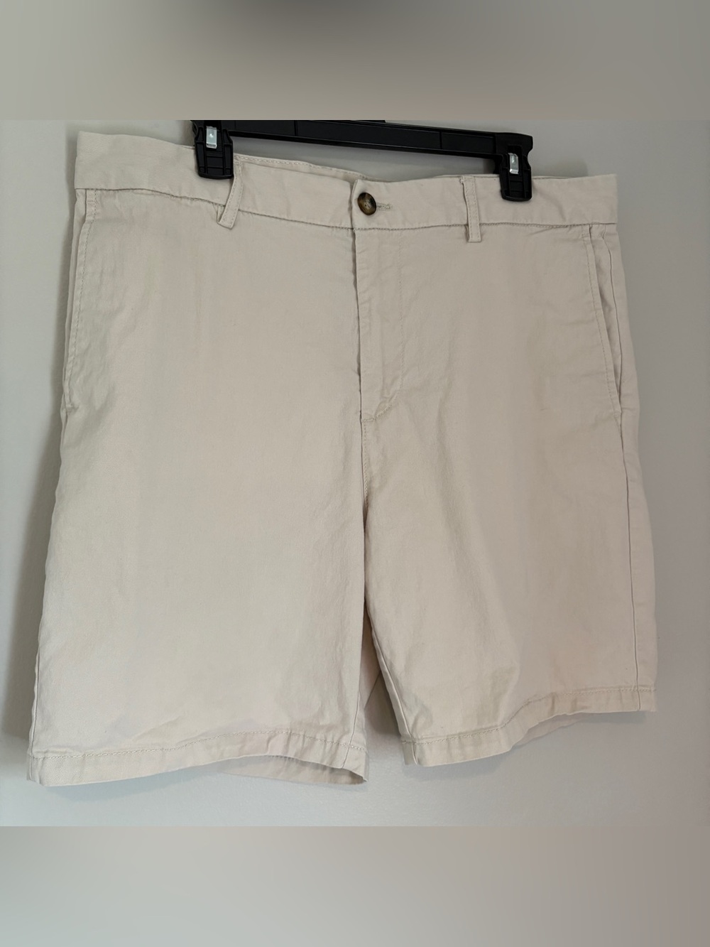 Old Navy Men's Chino Shorts 36
